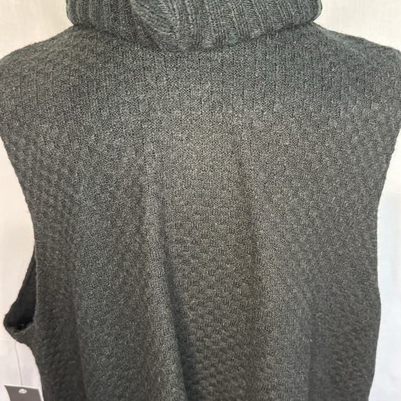 NWT Verve‎ Ami Black Long Hooded Sweater Vest in Size 1X - Picture 9 of 14